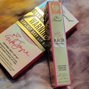 Too Faced Rich Dazzling Lip Gloss - Pink